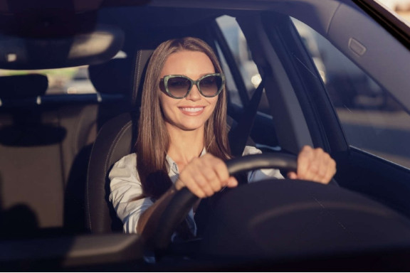 Ідеальні окуляри для водіїв: практичний посібник з вибору