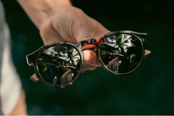 Історія та еволюція окулярів Panto: від класики до сучасності