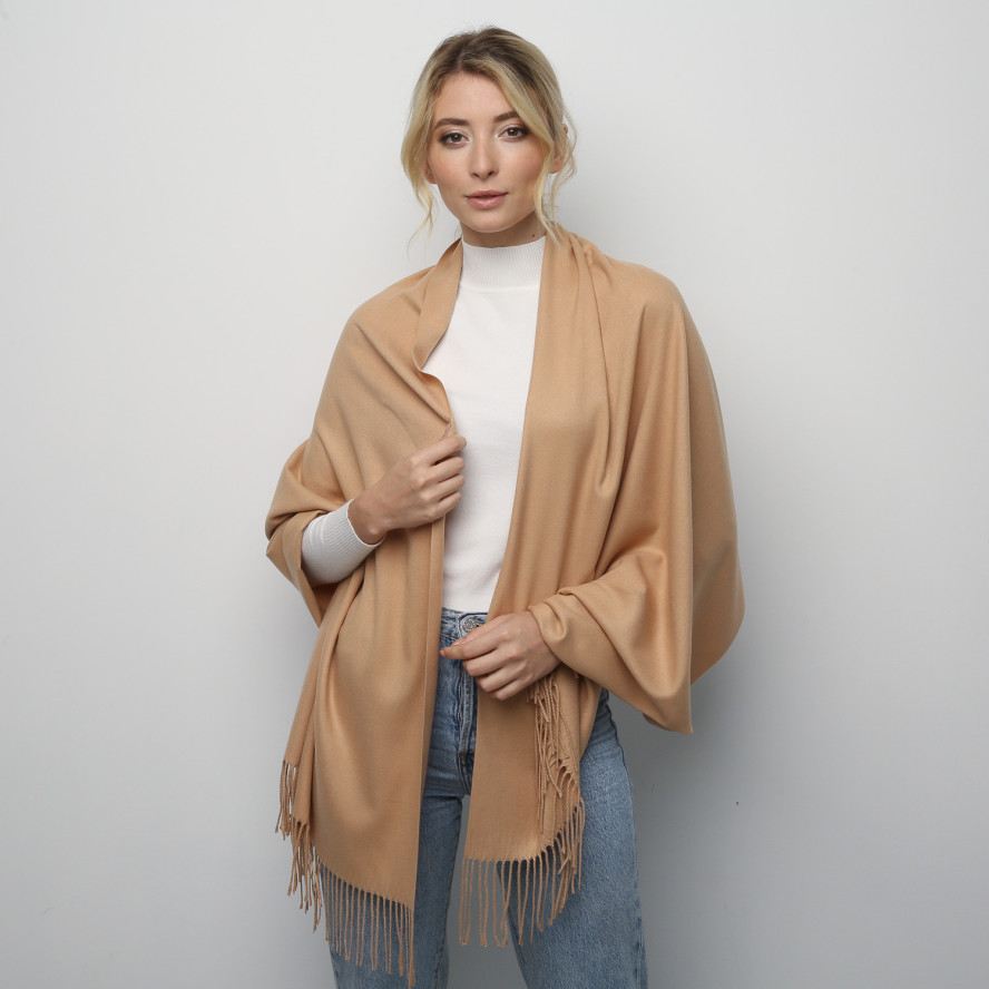 Палантин жіночий однотонний кашемір бежевий IDANA 945-938, фото 2