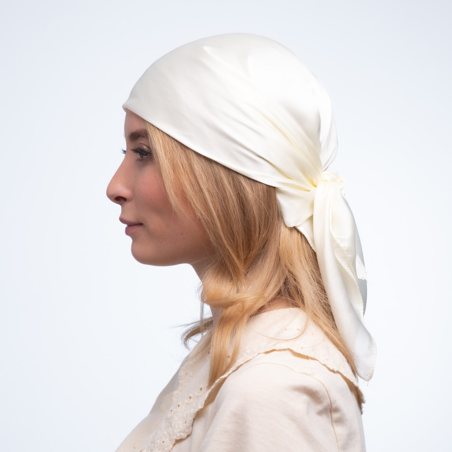 Хустка жіноча однотонна атлас молочна ROSEMARY 083-271, фото 4