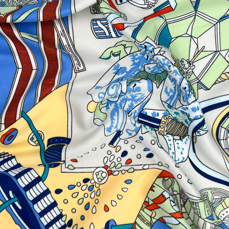 Хустка жіноча з принтом атлас різнокольорова АРУ 503-991, фото 3