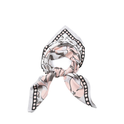 Хустка жіноча з принтом атлас різнокольорова СКАРЛЕТ 728-363 Хустка жіноча з принтом атлас різнокольорова СКАРЛЕТ 728-363