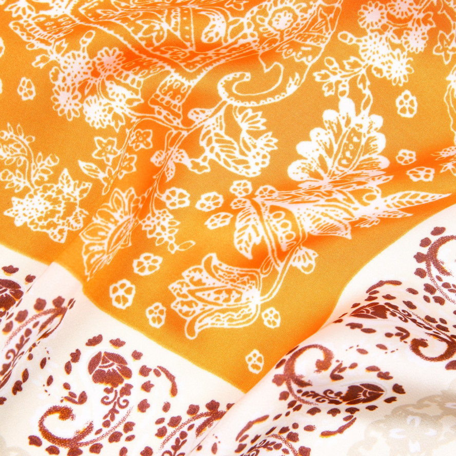 Хустка жіноча з принтом атлас різнокольорова ПІСТОЯ 748-149, фото 3