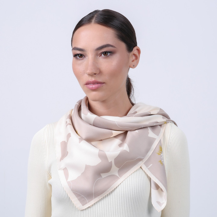 Хустка жіноча з принтом атлас різнокольорова КЛАРА 915-794, фото 4