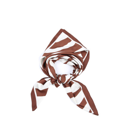 Хустка жіноча з принтом атлас різнокольорова ДЕБРА 916-005 Хустка жіноча з принтом атлас різнокольорова ДЕБРА 916-005