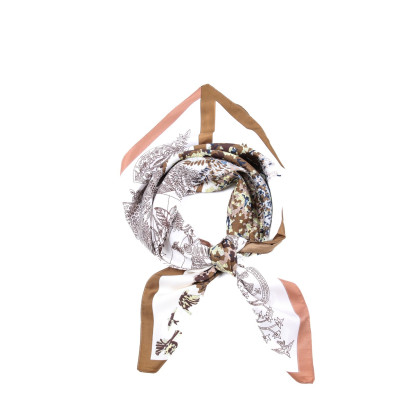 Хустка жіноча з принтом атлас різнокольорова АГНЕТ 916-593 Хустка жіноча з принтом атлас різнокольорова АГНЕТ 916-593